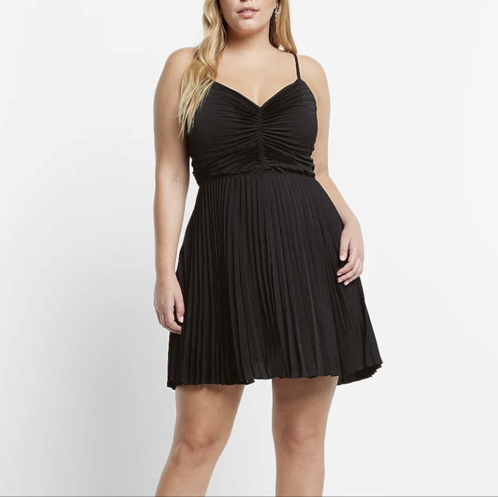 Express black pleated dress L